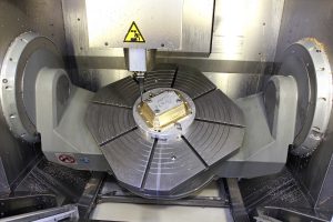 Hermle C 40 U models with 850 x 700 x 500 mm travels