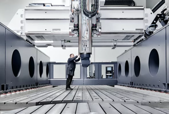 SHW vertical machining centre