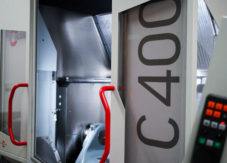 Hermle C400 machine
